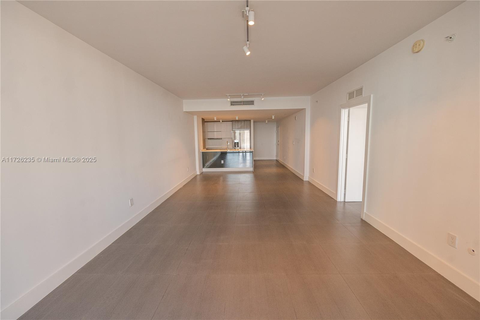 600 NE 27 St #1602, Miami FL 33137