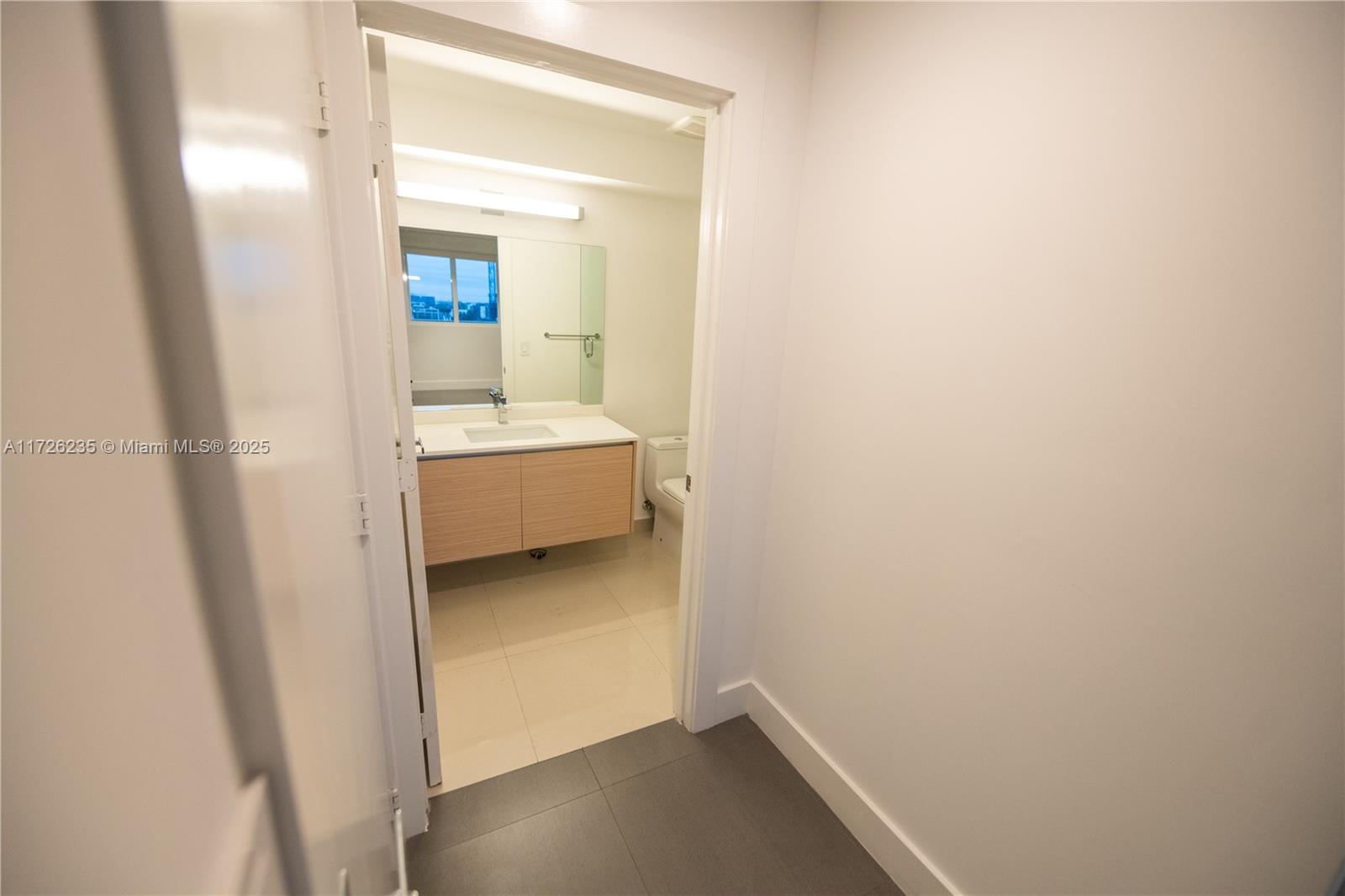 600 NE 27 St #1602, Miami FL 33137