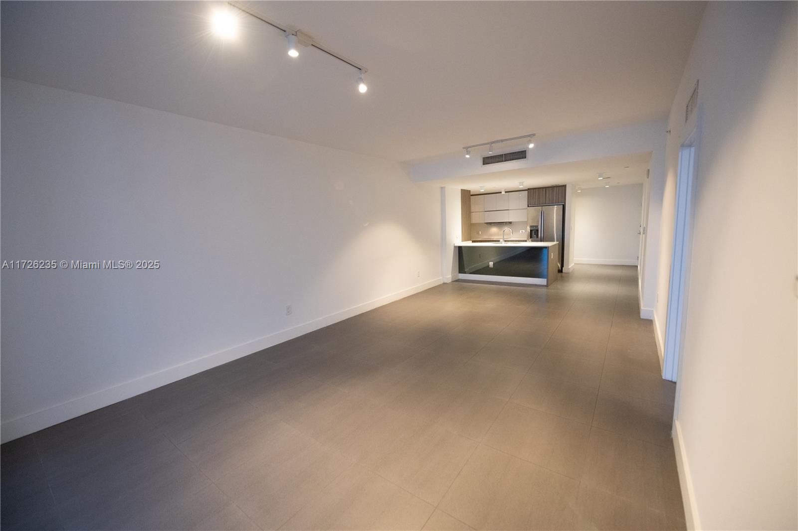 600 NE 27 St #1602, Miami FL 33137