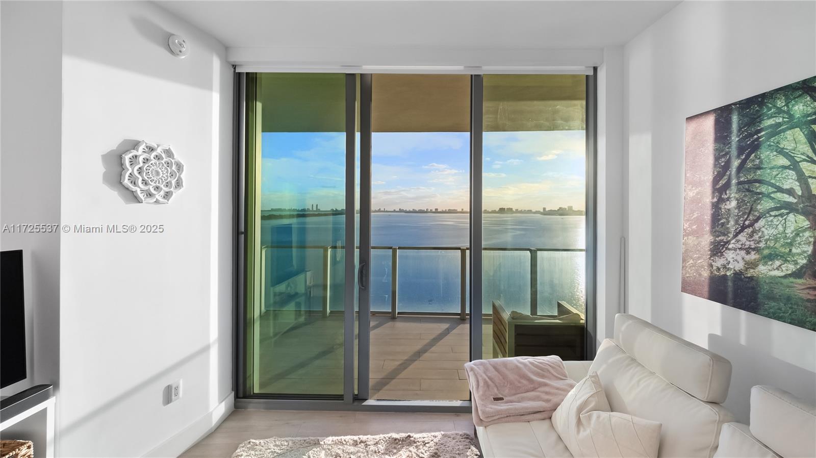 2900 NE 7th Ave #1105, Miami FL 33137