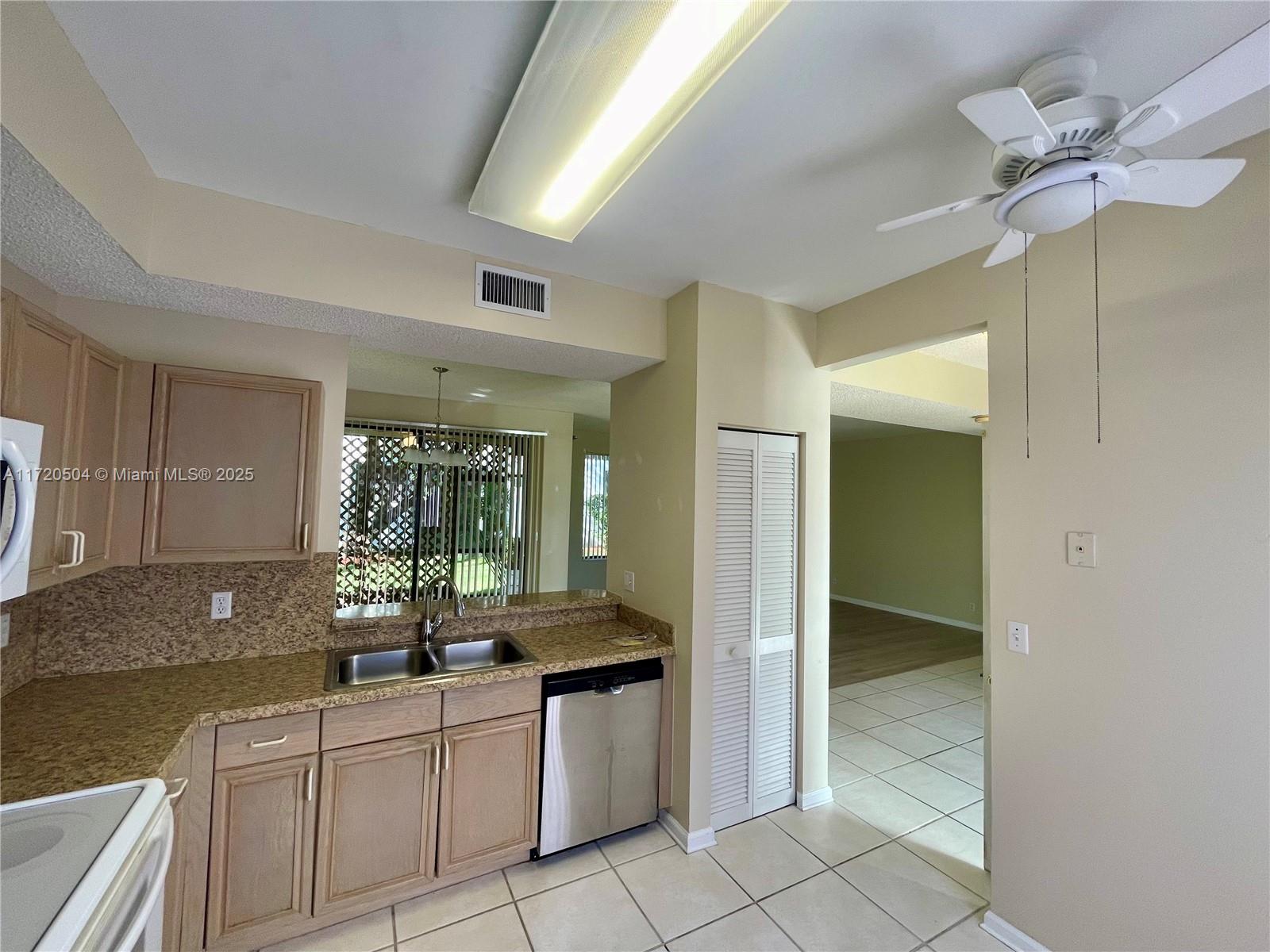 7525 NW 61st Terr #3101, Parkland, Florida image 11