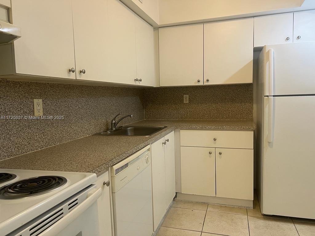 1805 Sans Souci Blvd #429, North Miami, Florida image 20