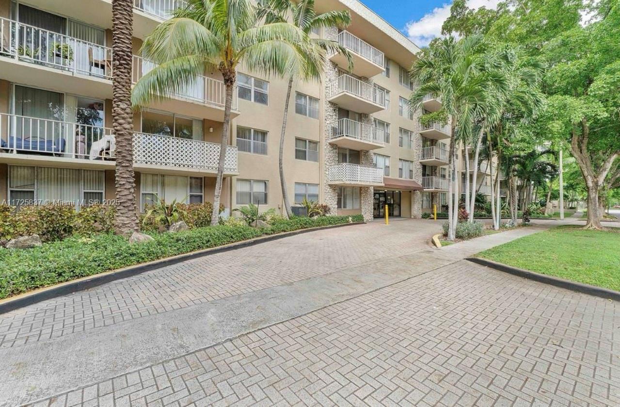 1805 Sans Souci Blvd #429, North Miami, Florida image 26