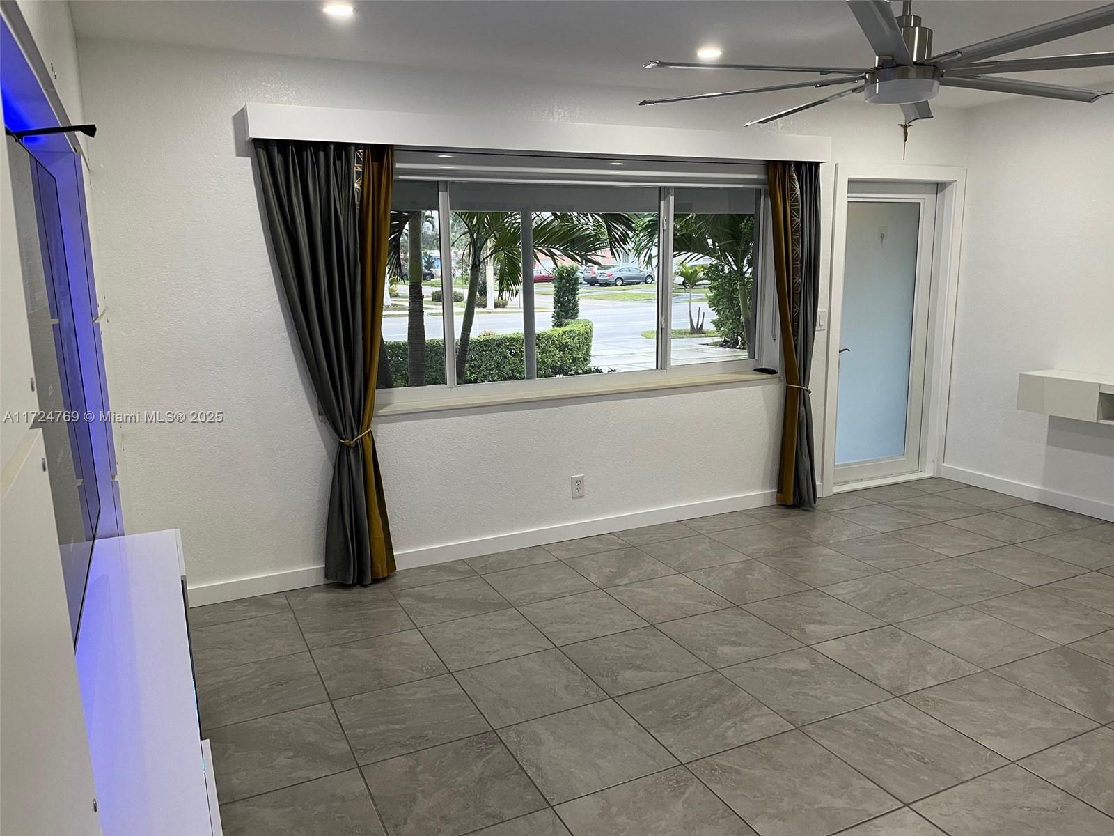 1600 N 56th Ave, Hollywood, Florida image 5