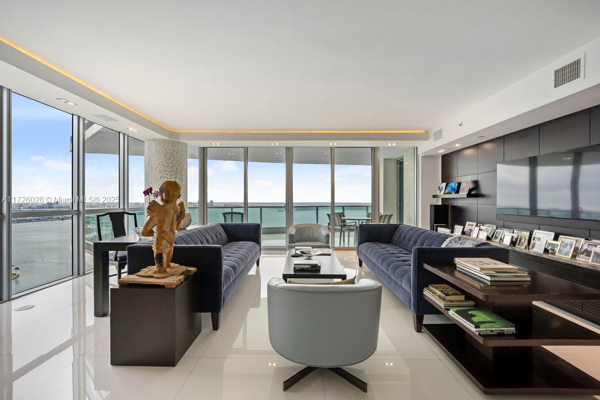 1331 Brickell Bay Dr #4201, Miami, Florida image 6