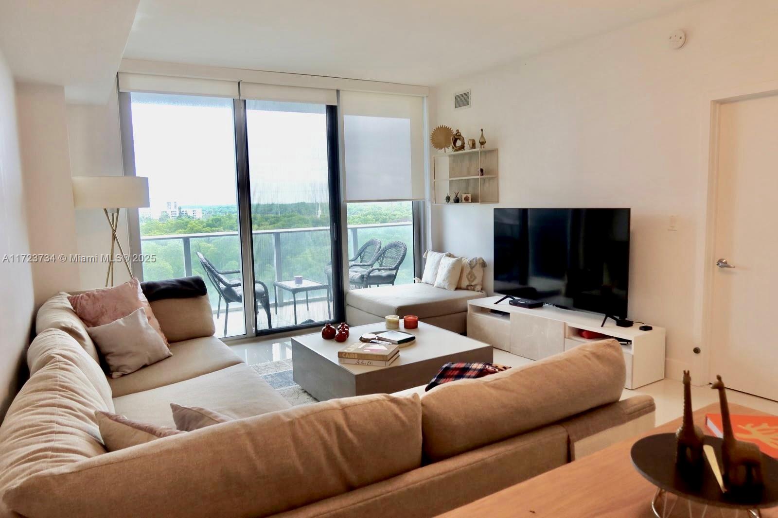 16385 Biscayne Blvd #718, North Miami Beach, Florida image 19
