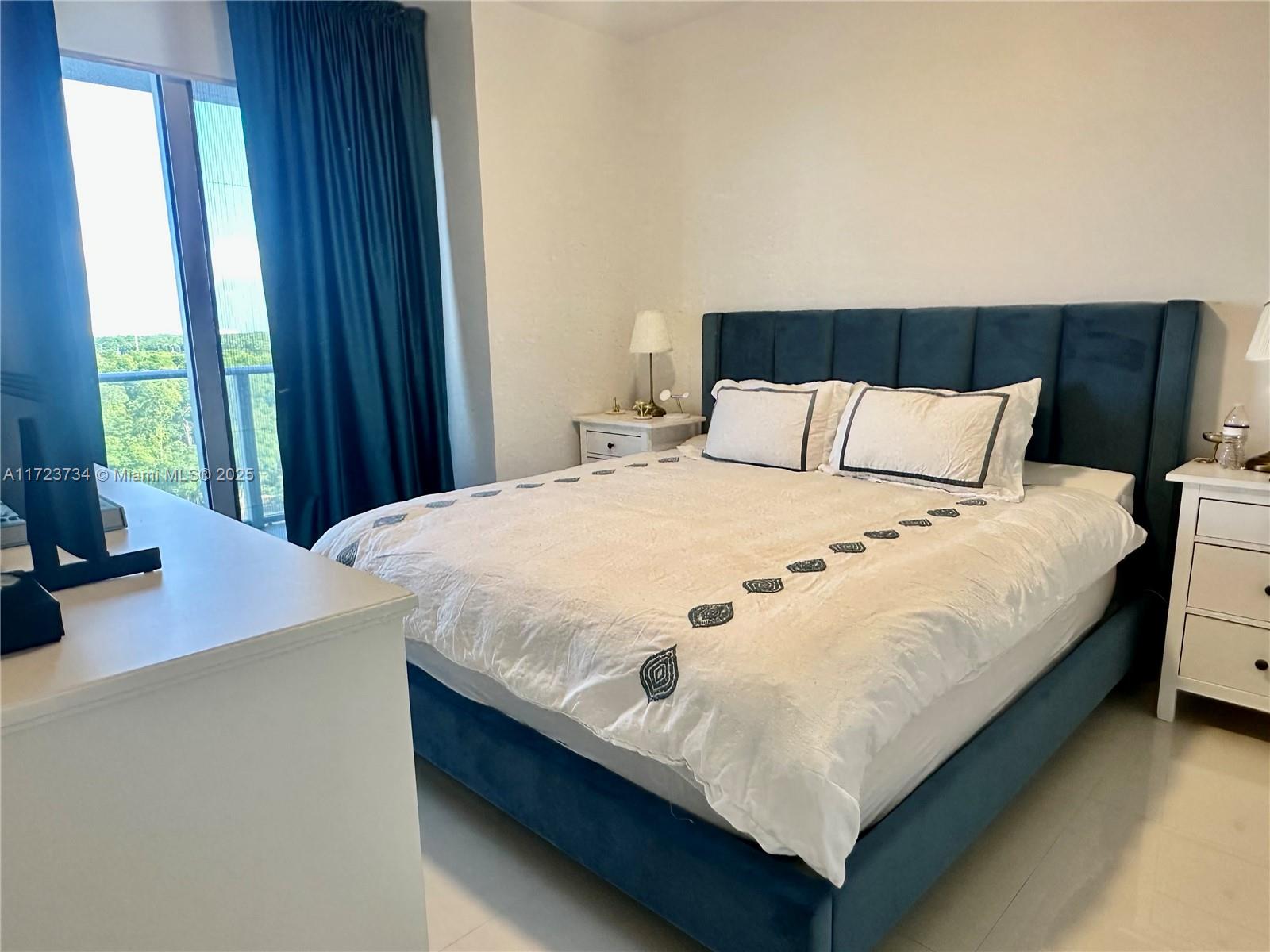 16385 Biscayne Blvd #718, North Miami Beach, Florida image 33