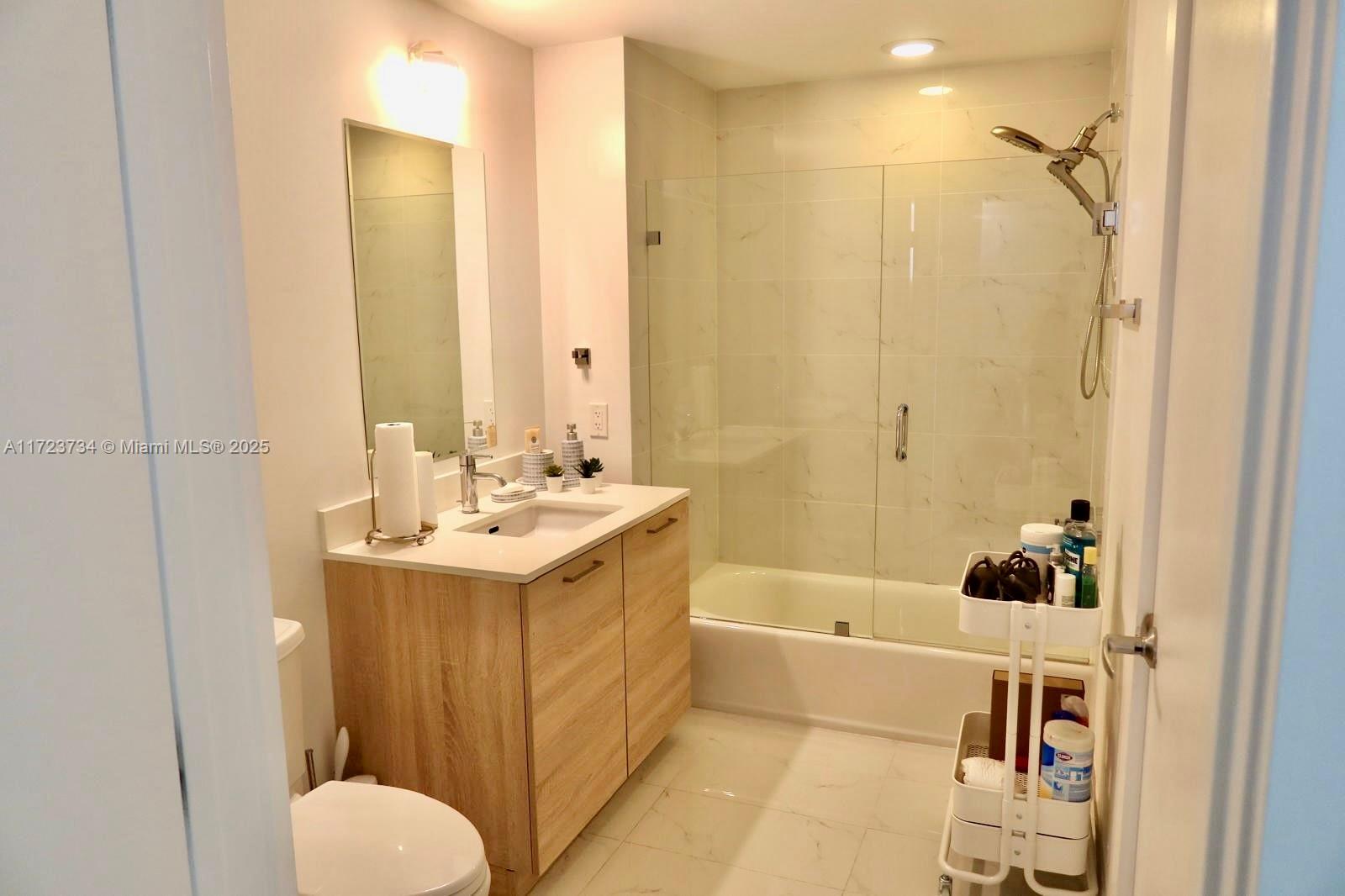 16385 Biscayne Blvd #718, North Miami Beach, Florida image 40