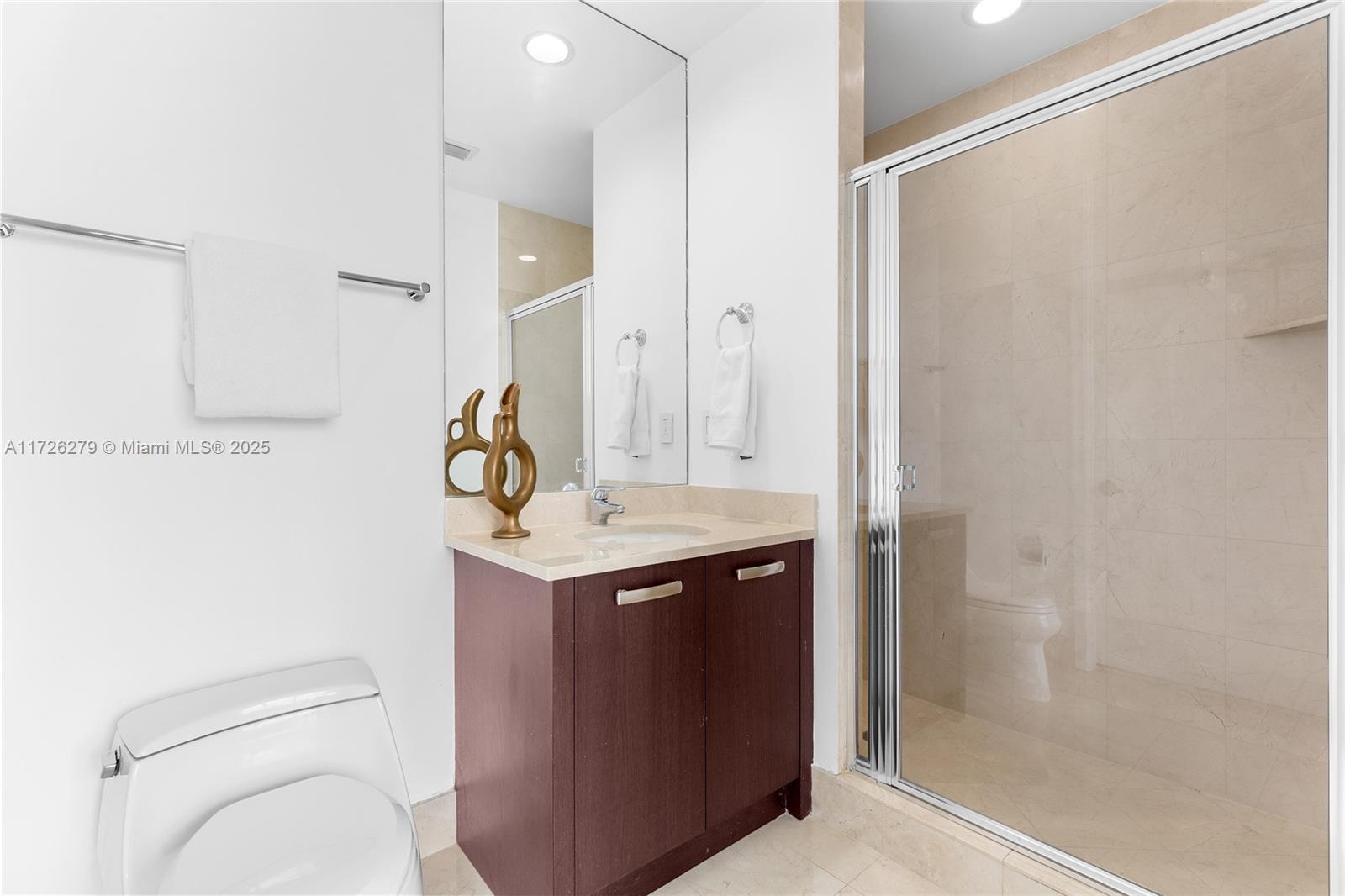 18101 Collins Ave #909, Sunny Isles Beach, Florida image 30