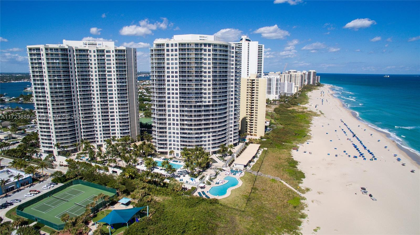 2700 Ocean Dr Unit 902 B, Riviera Beach, Florida 33404