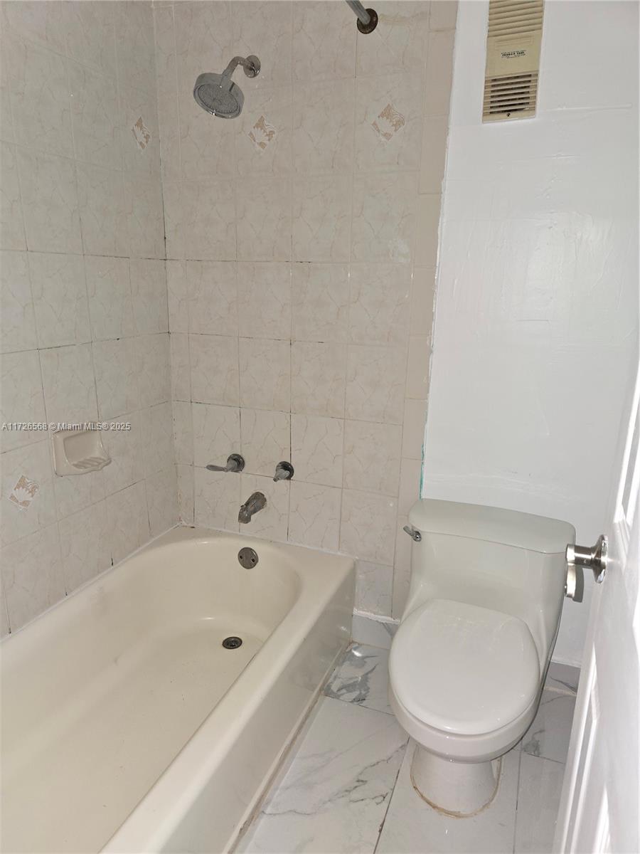 8740 N Sherman Cir #308, Miramar, Florida image 5