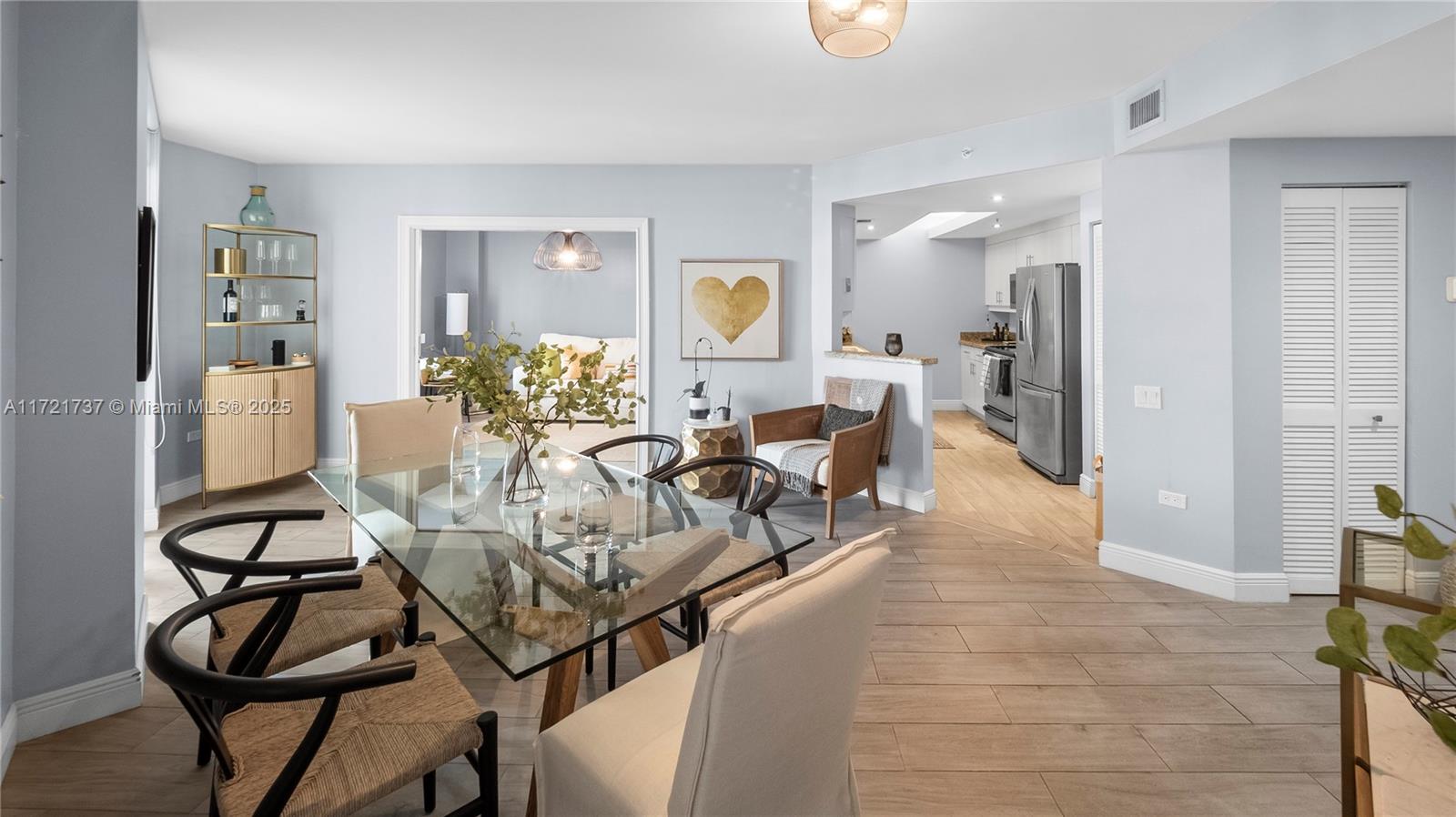 Enjoy the island life in this beautifully renovated large 1 bedroom 1.5 bath unit in the heart of the exclusive Brickell Key neighborhood! Unit has a separate, closed-off den with pocket doors that may be used as a SECOND BEDROOM or office! Unit comes with a large storage room conveniently located one floor below (on the 5th floor). TWO ASSIGNED PARKING SPACES conveniently located are included- very rare. Building features high-end, resort-style amenities including full gym, stunning pool/spa overlooking water views, billiard room, sauna, concierge/security, valet parking, etc. Building sits on a beautiful island with stunning bay, river, & city views with lovely walking path. Brickell Key features beautiful restaurants, grocery store, and shops that are just steps away.