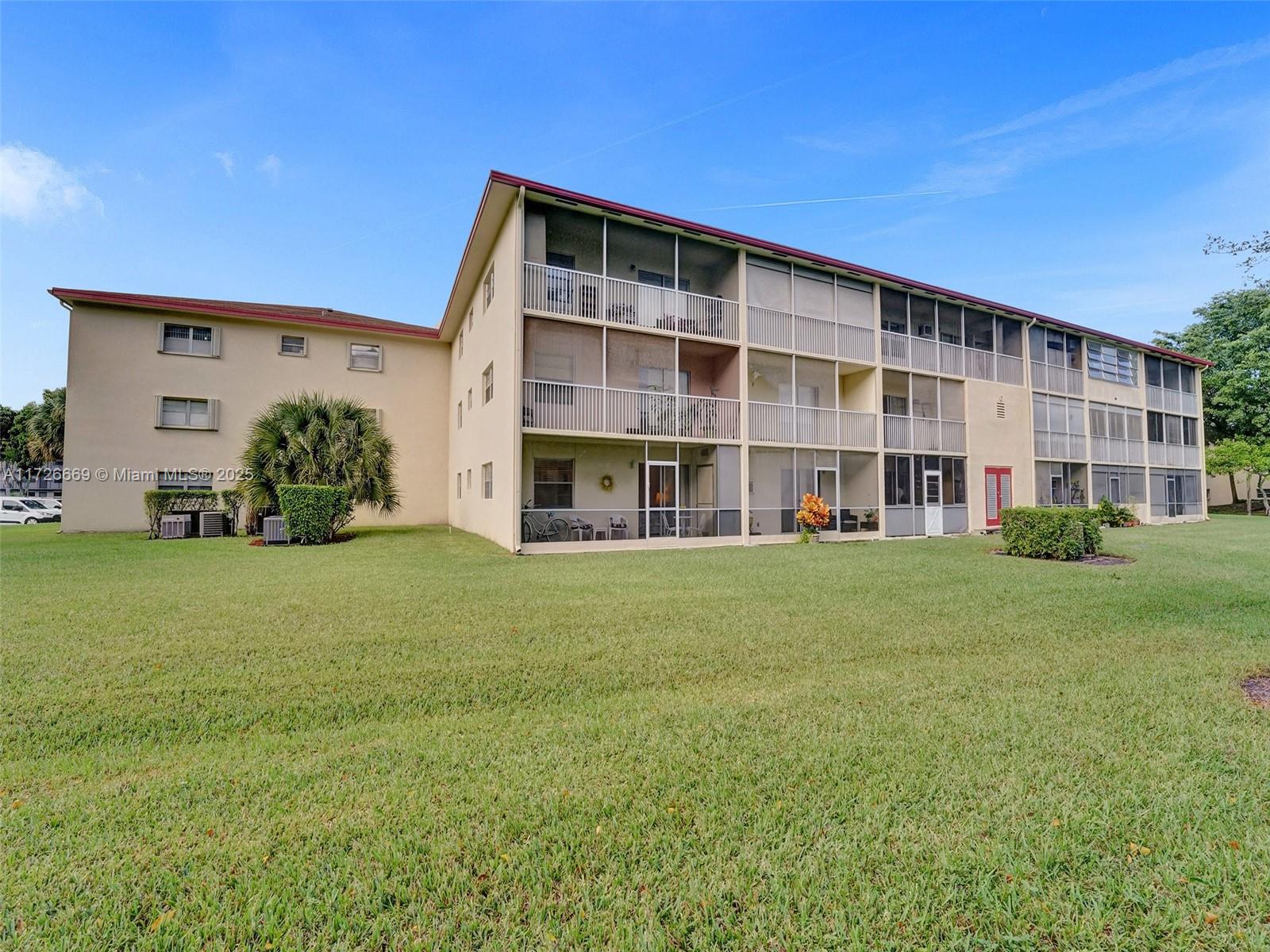 251 SW 134th Way #110M, Pembroke Pines, Florida image 32