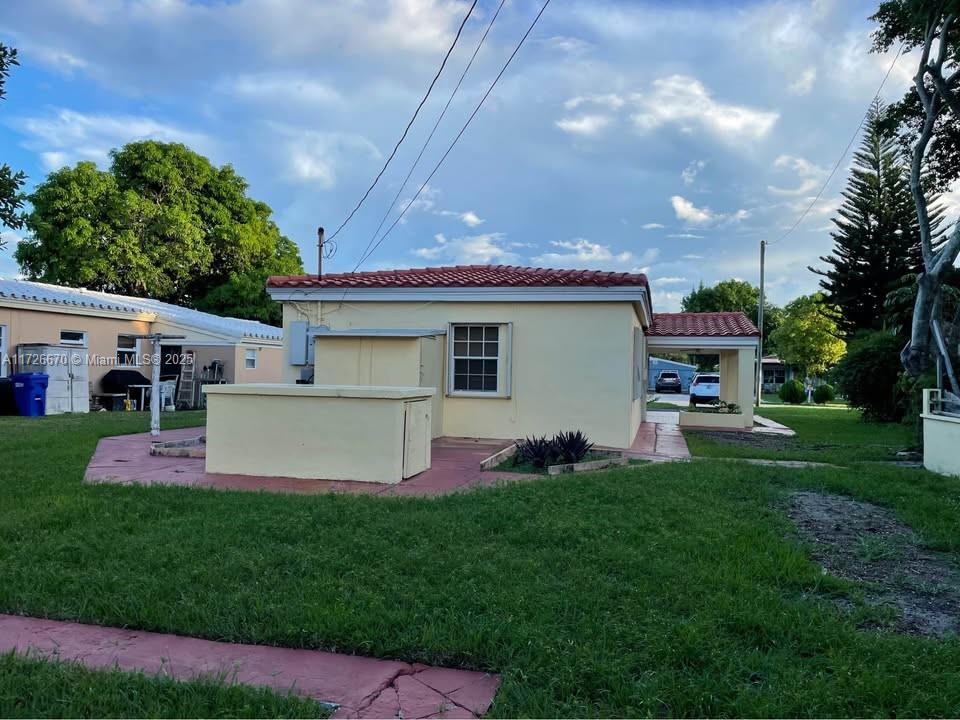 1223 NE 181st St, North Miami Beach, Florida image 5