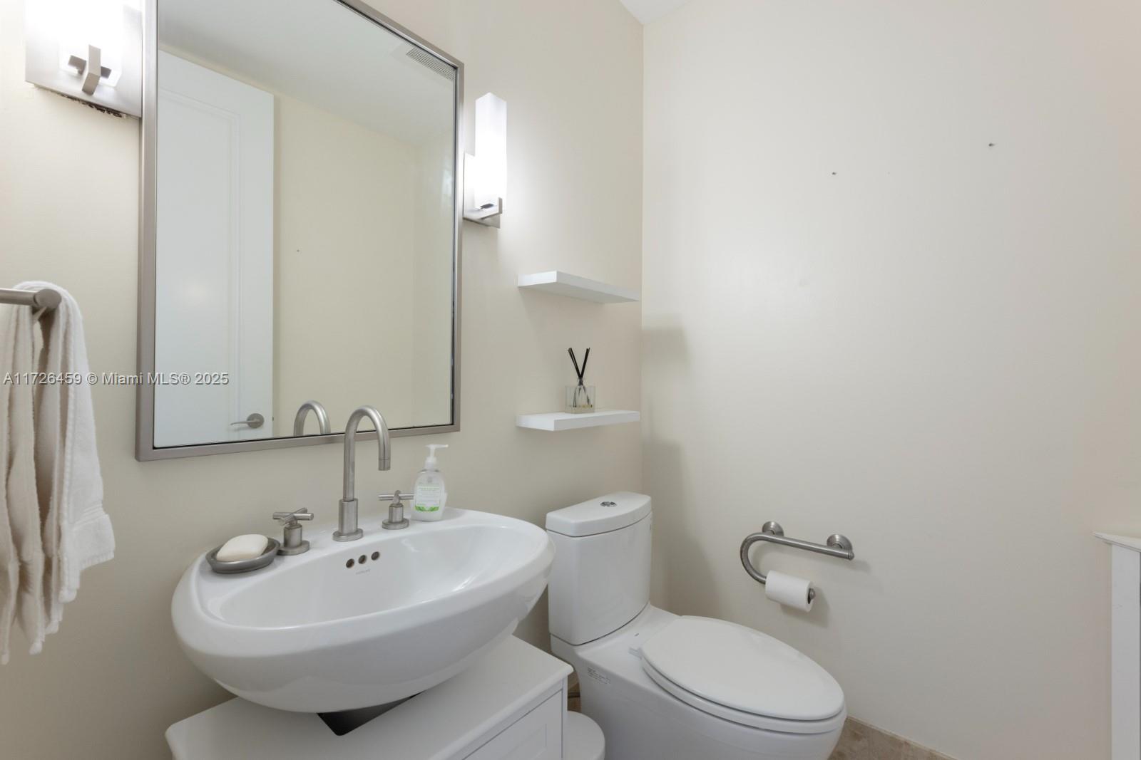 1425 Brickell Ave #42D, Miami, Florida image 17