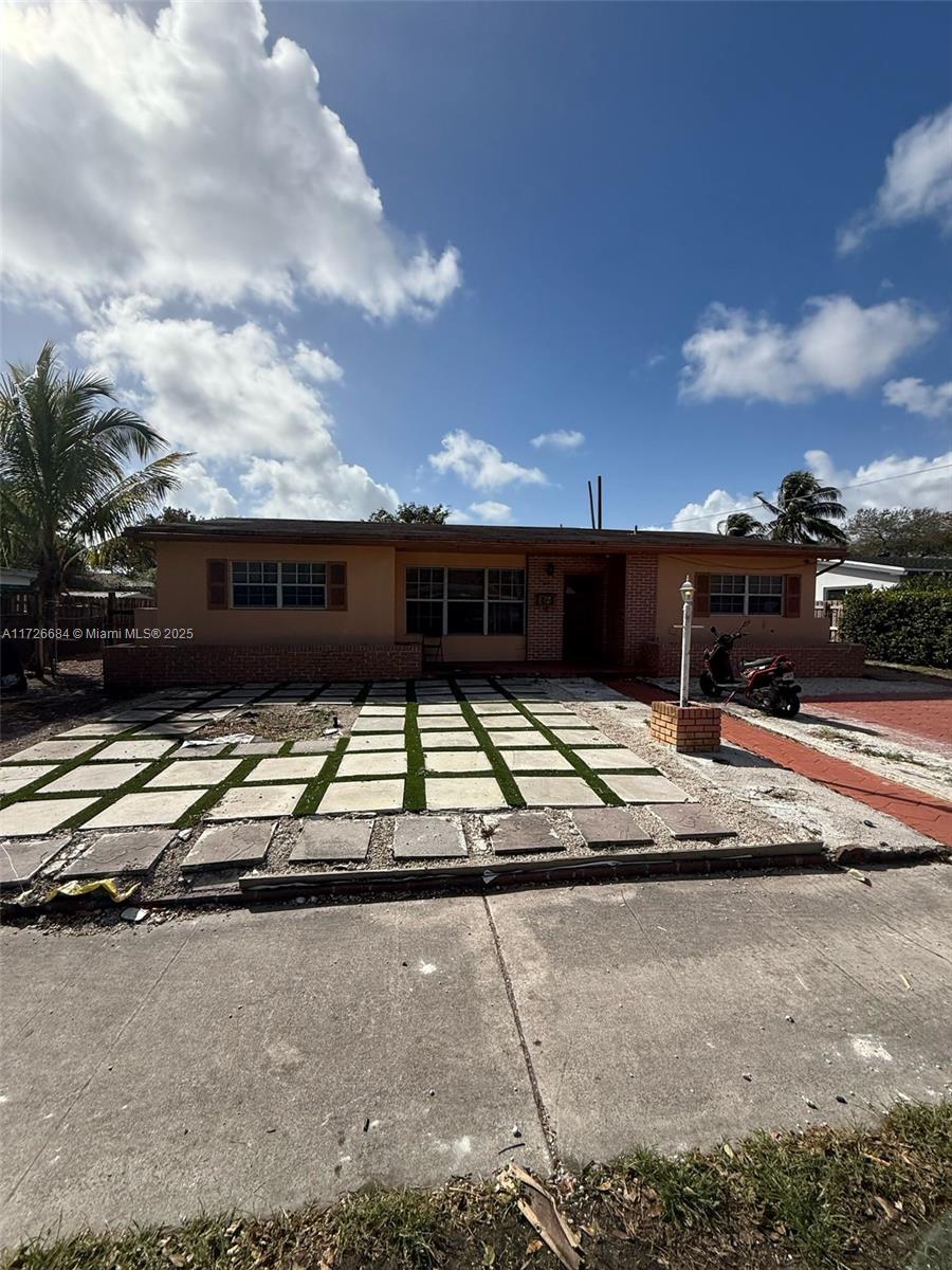 1020 NE 179th St, North Miami Beach, Florida image 10