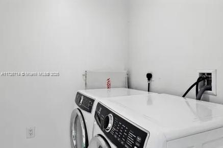 851 NE 1st Ave #4212, Miami FL 33132