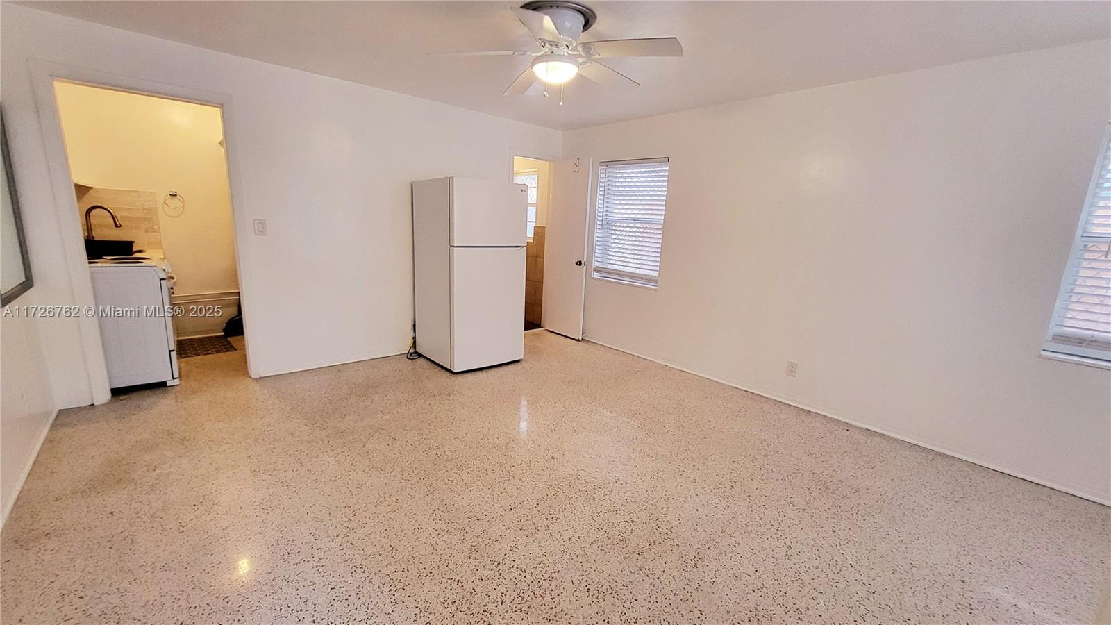Listing Photo 7