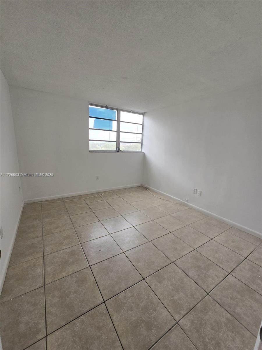 816 NW 87th Ave #406, Miami, Florida image 15