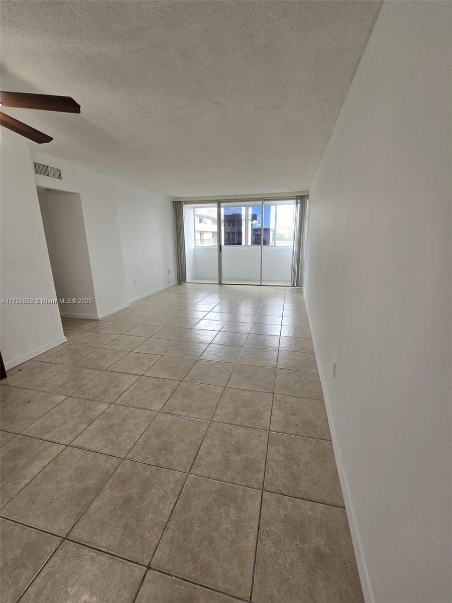 816 NW 87th Ave #406, Miami, Florida image 2