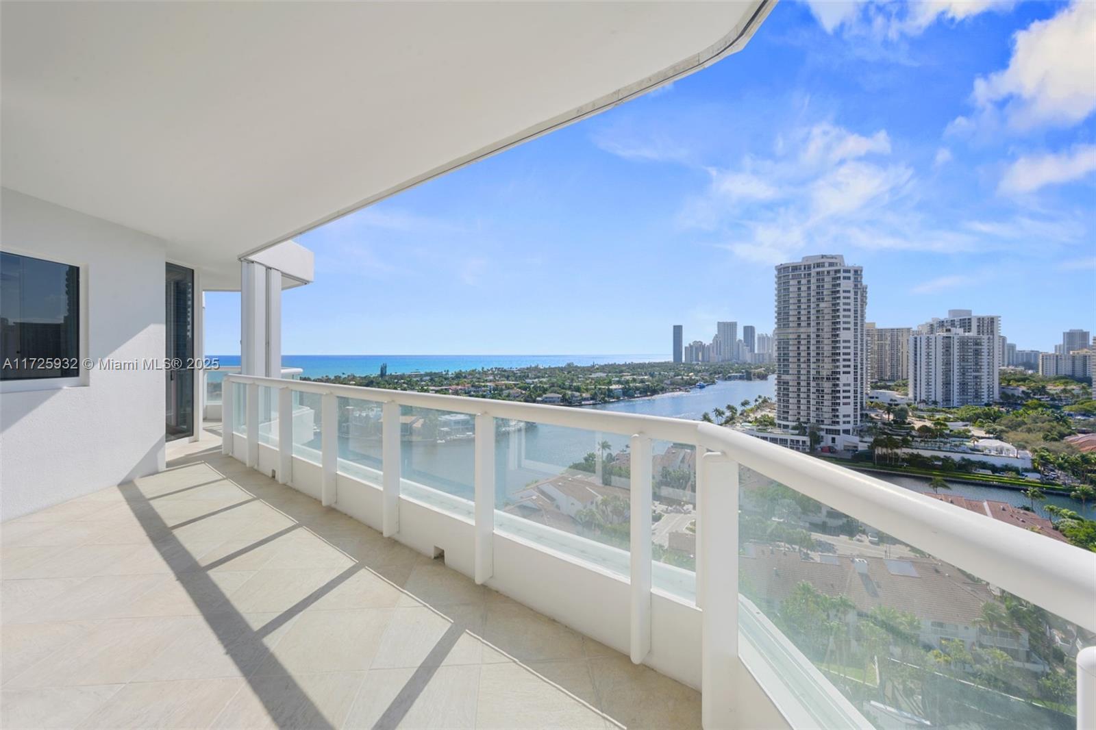 21050 Point Pl #1705, Aventura, Florida image 12