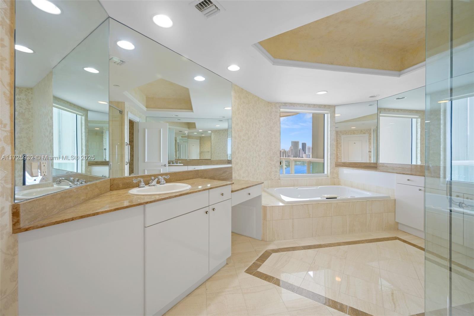 21050 Point Pl #1705, Aventura, Florida image 21