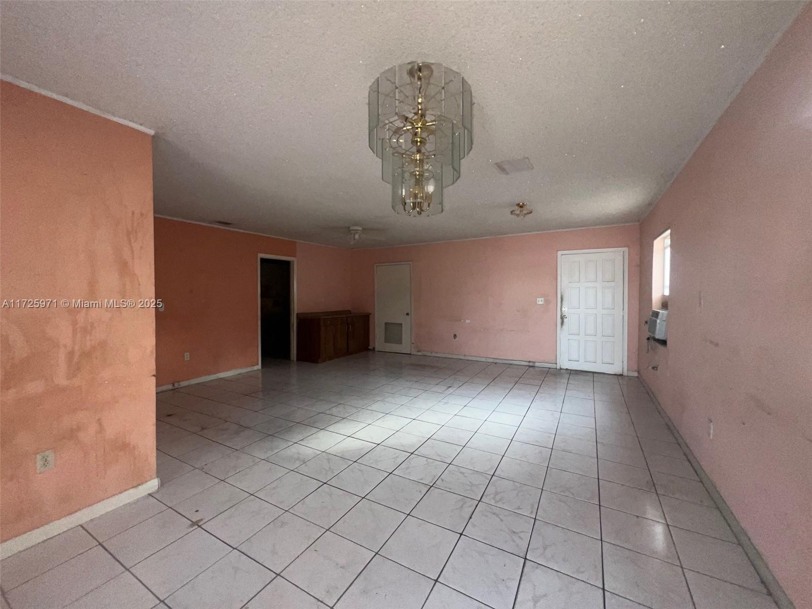 840 SE 4th Pl, Hialeah, Florida image 2