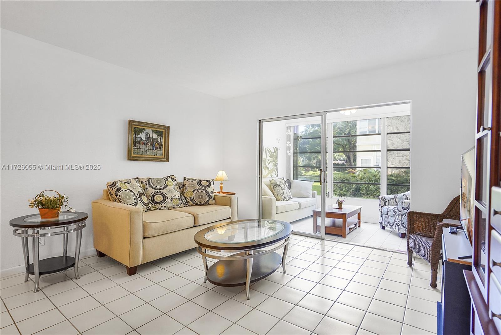 5171 W Oakland Park Blvd #101, Lauderdale Lakes, Florida image 5