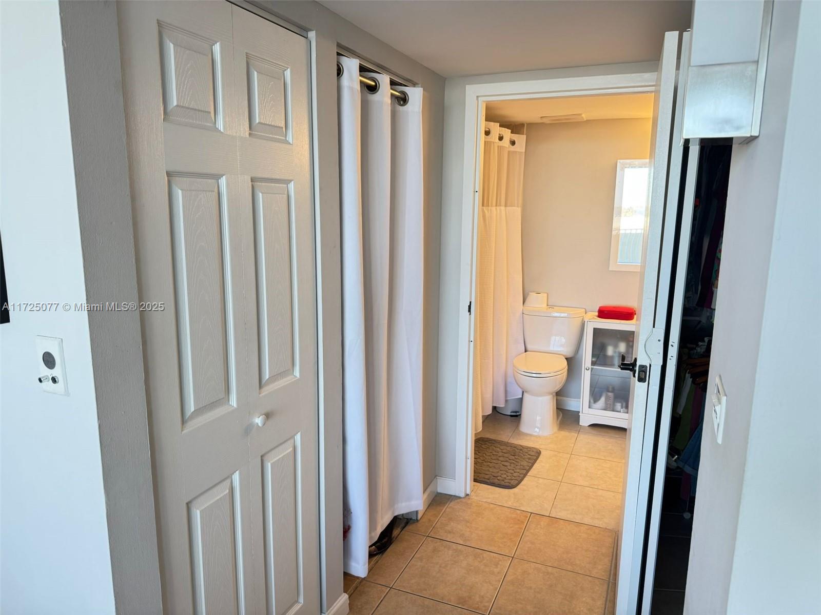 7601 E Treasure Dr #512, North Bay Village, Florida image 17