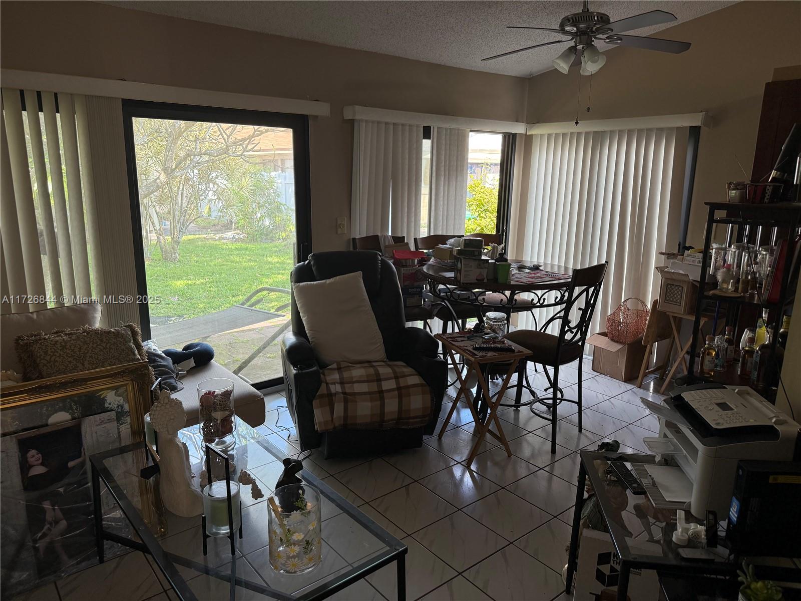 9751 W Daffodil Ln, Miramar, Florida image 18