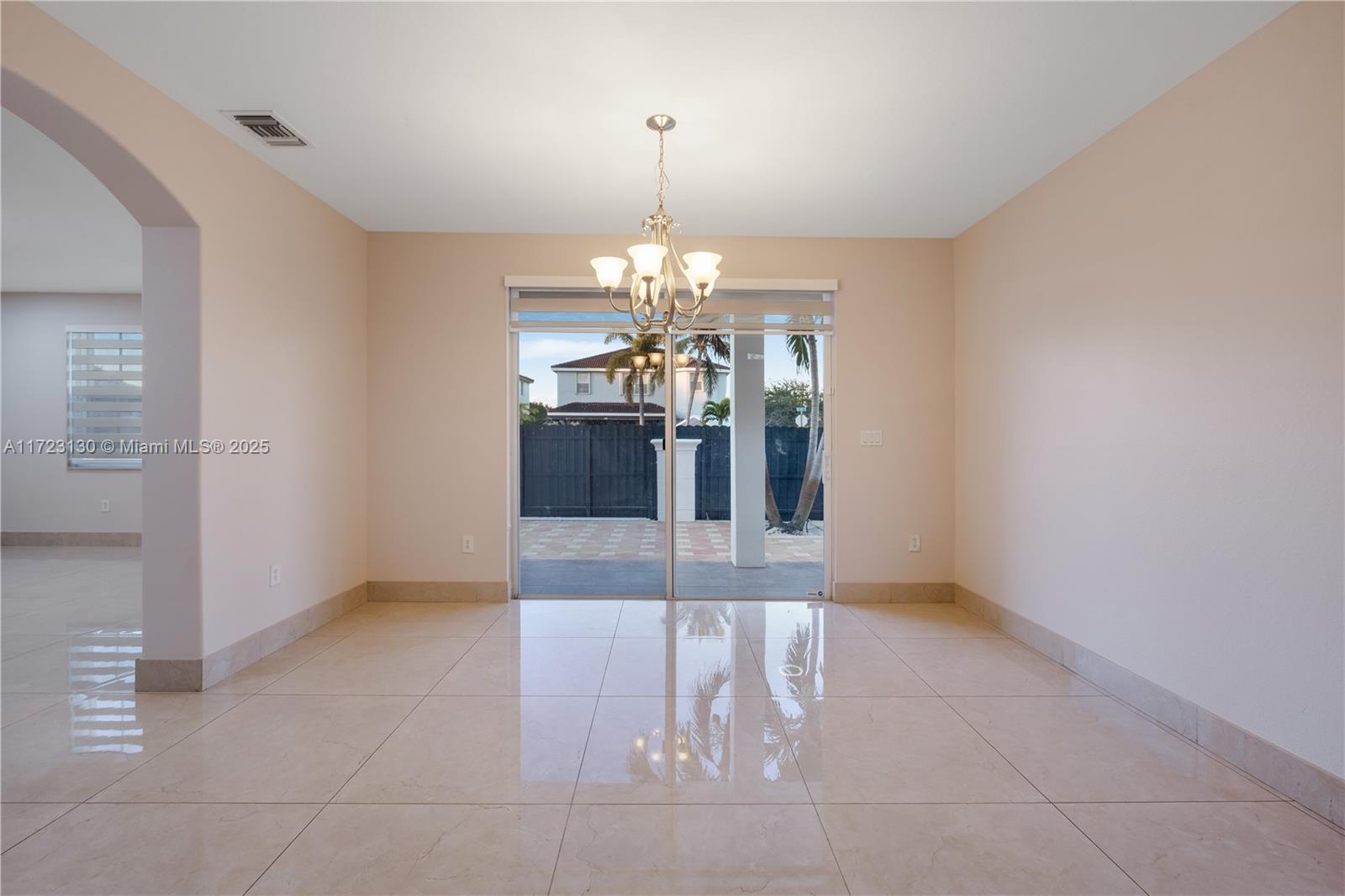 15051 SW 18th Ter, Miami, Florida image 7