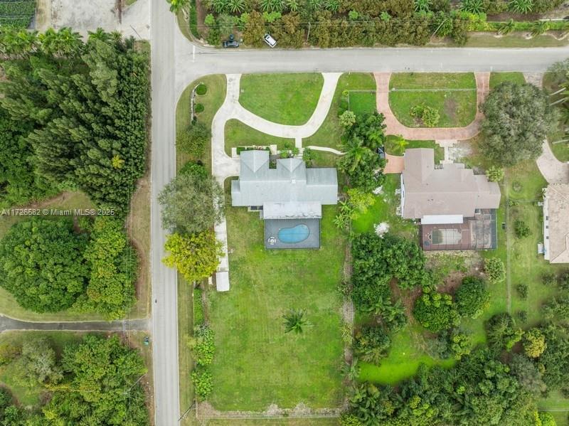 16150 SW 252nd St, Homestead, Florida image 8