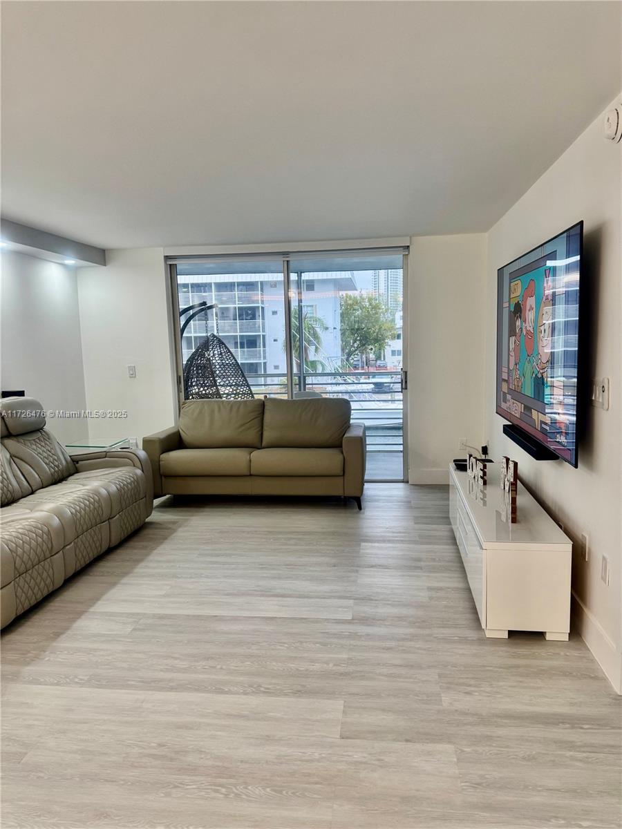 3725 NE 169 St #B-203, North Miami Beach, Florida image 13