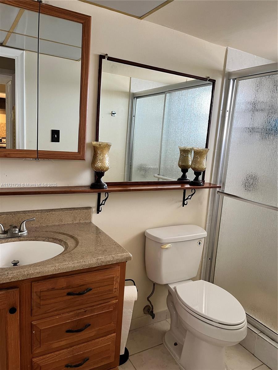 301 NE 14th Ave #306, Hallandale Beach, Florida image 14