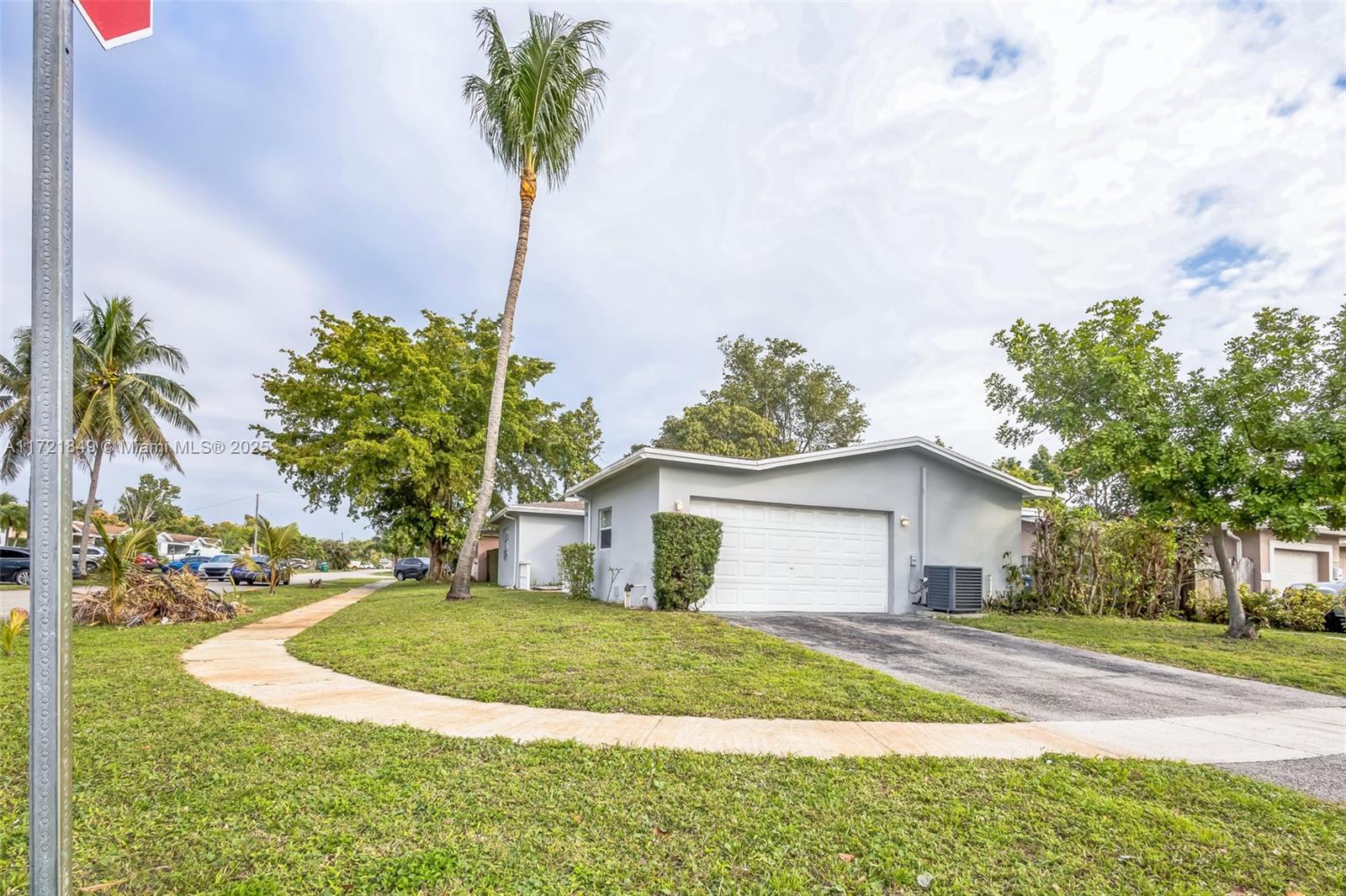 1266 NW 58th Ave, Lauderhill, Florida image 2