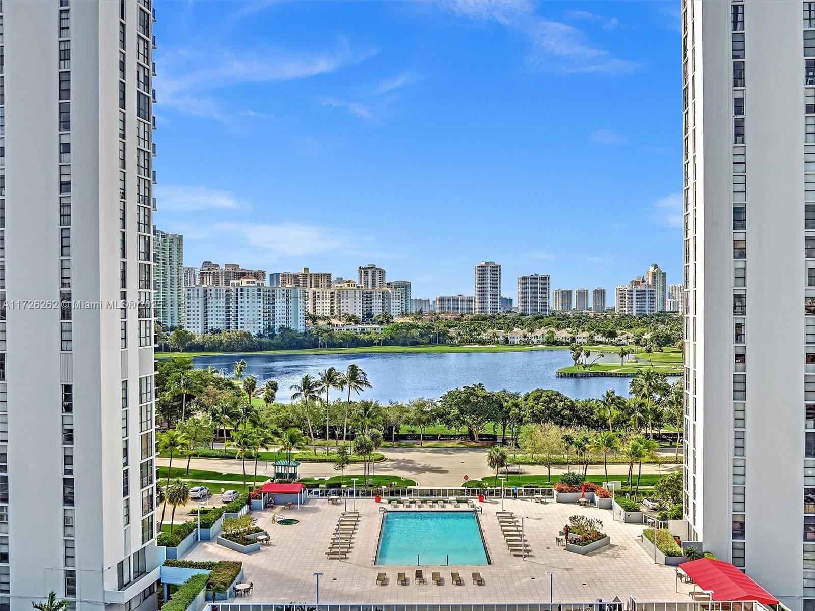 3675 N Country Club Dr #309, Aventura, Florida image 2