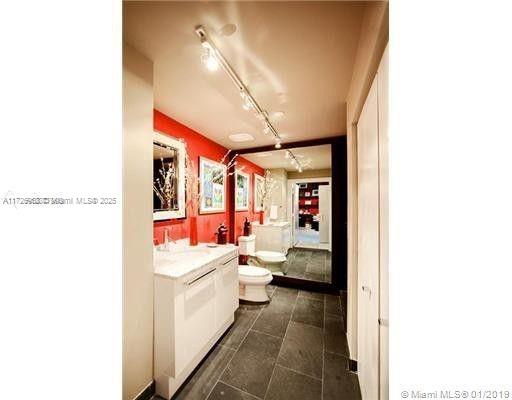 900 Biscayne Blvd #3904, Miami FL 33132