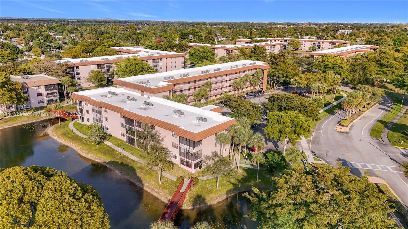 4975 E Sabal Palm Blvd #214, Tamarac, Florida image 47