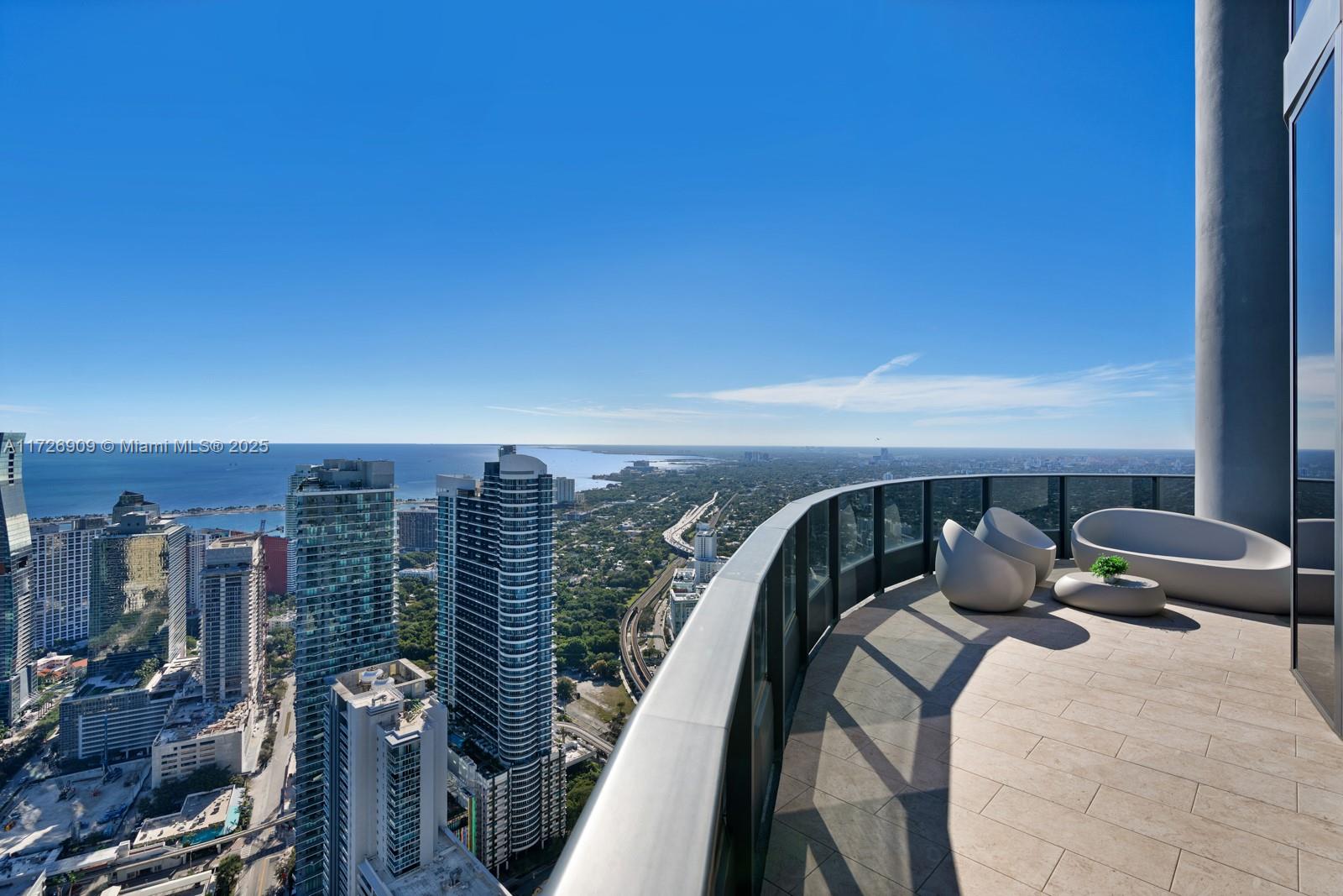 1000 Brickell Plz #UPH6202, Miami FL 33131