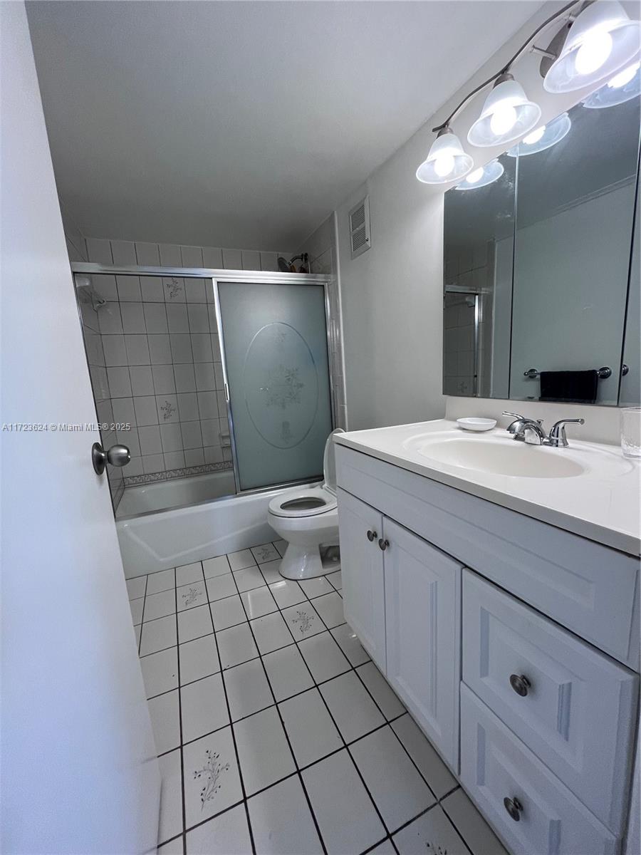 1913 S Ocean Dr #302, Hallandale Beach, Florida image 25