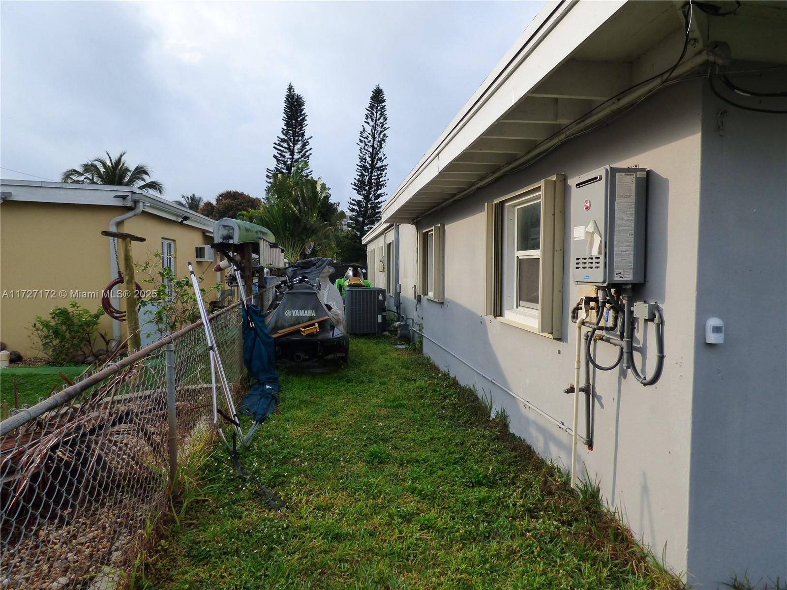 1523 NE 170th St, North Miami Beach, Florida image 9