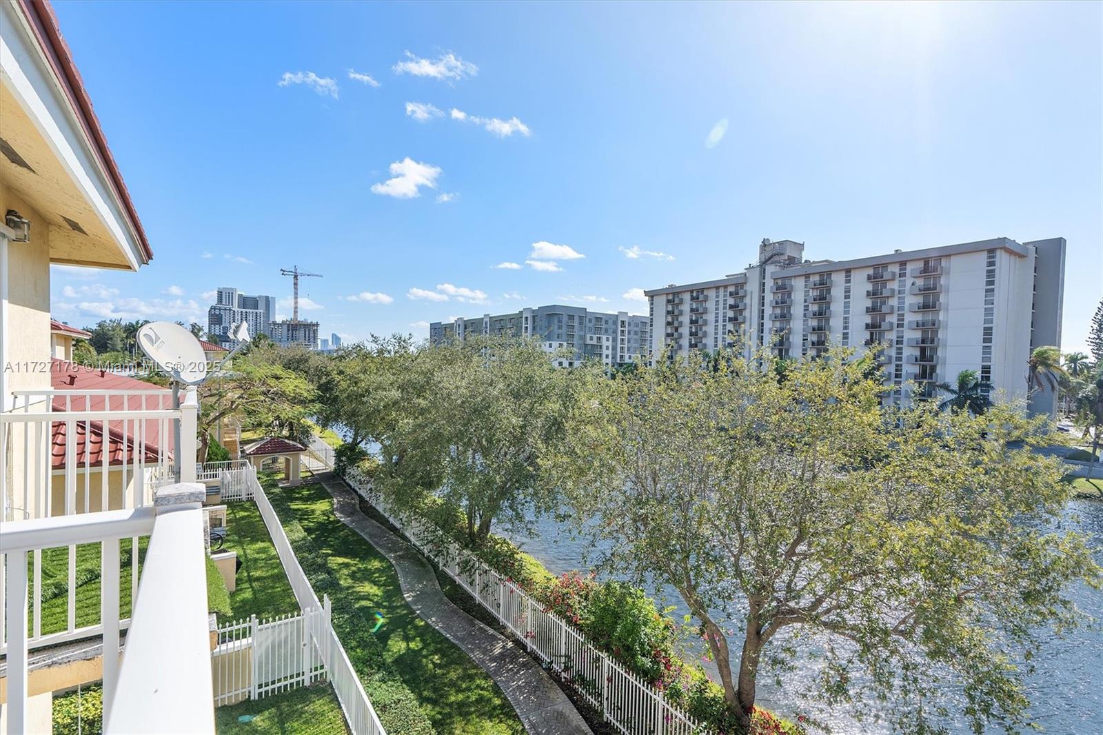 2052 NE 167th St #3-123, North Miami Beach, Florida image 40