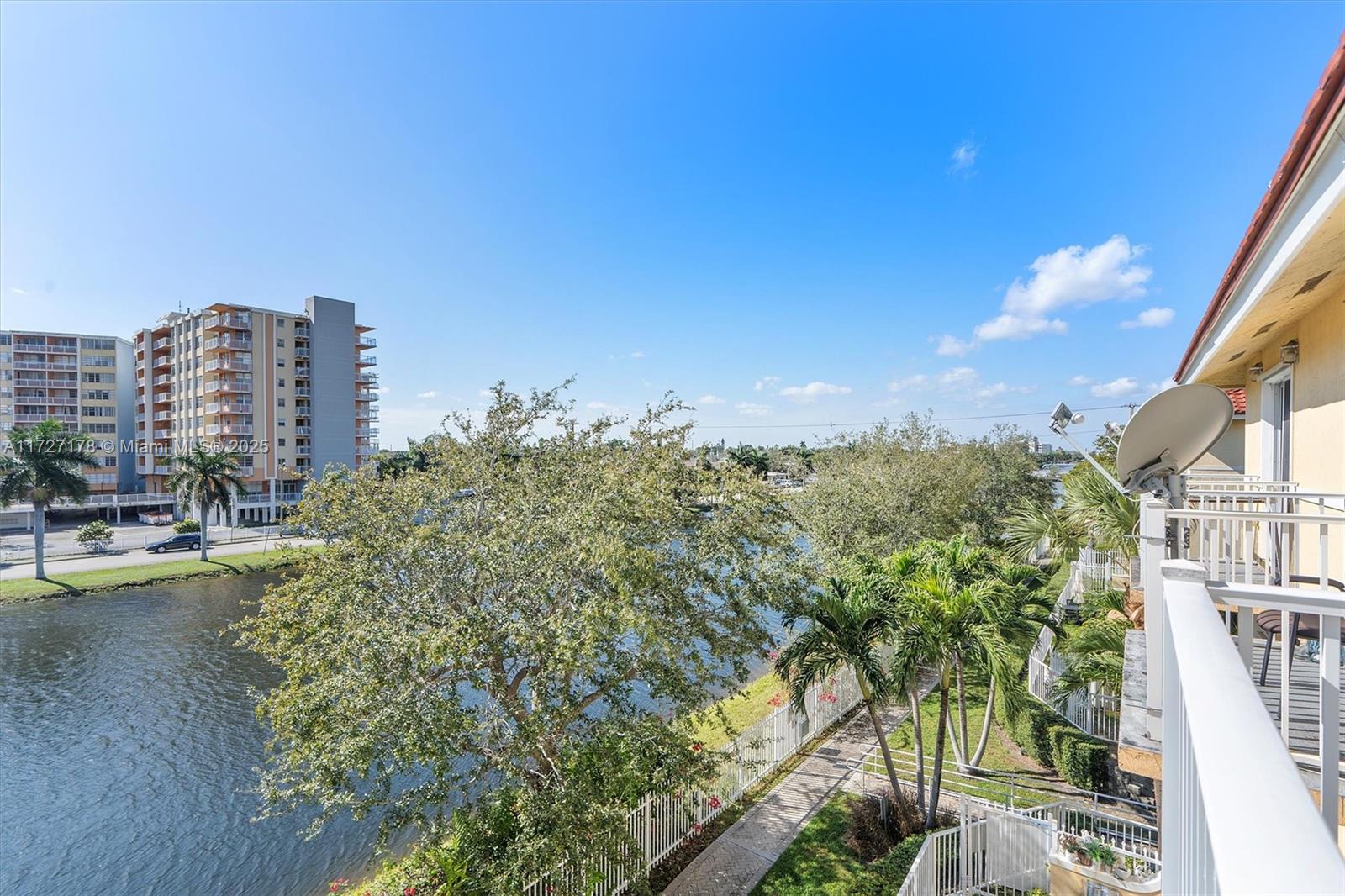 2052 NE 167th St #3-123, North Miami Beach, Florida image 41