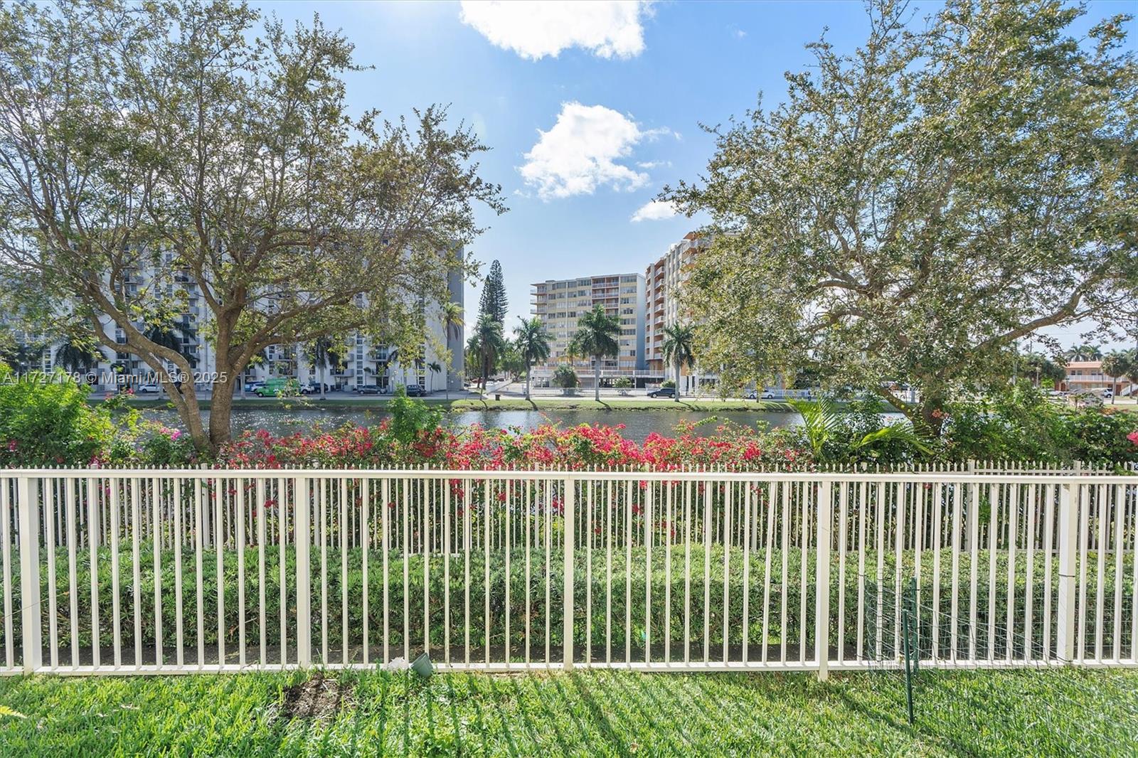 2052 NE 167th St #3-123, North Miami Beach, Florida image 44