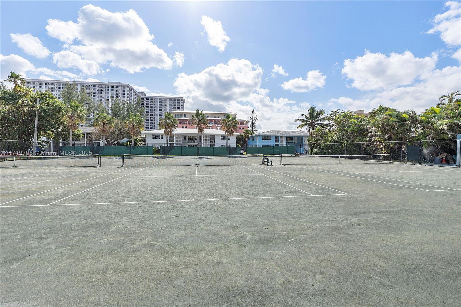 3209 Colony Club Rd #1-W, Pompano Beach, Florida image 28