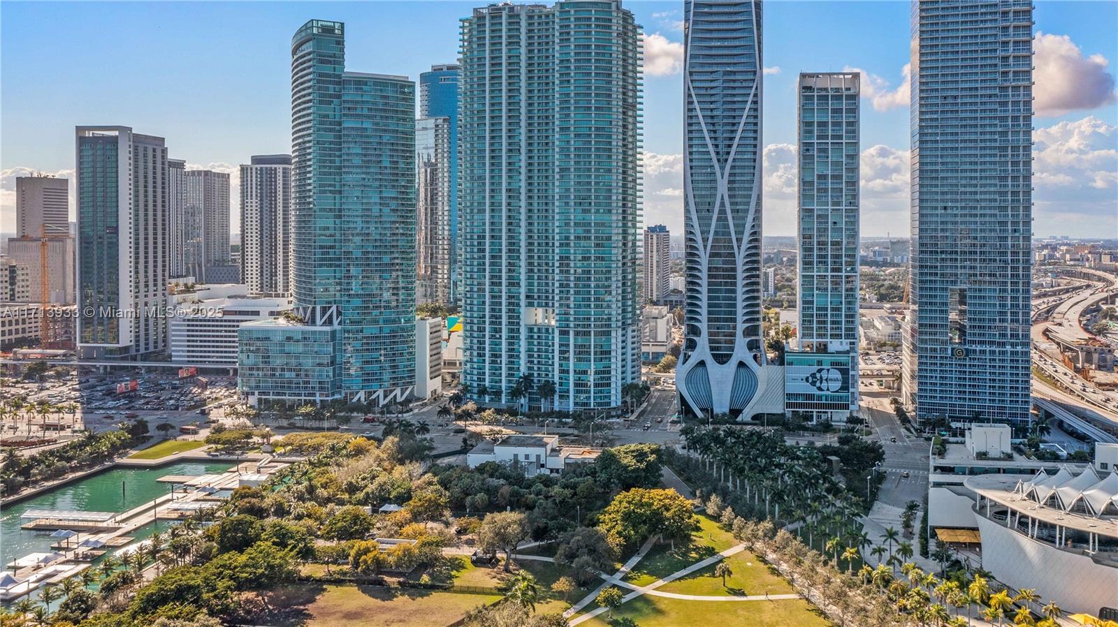 1040 Biscayne Blvd #LPH4407, Miami FL 33132