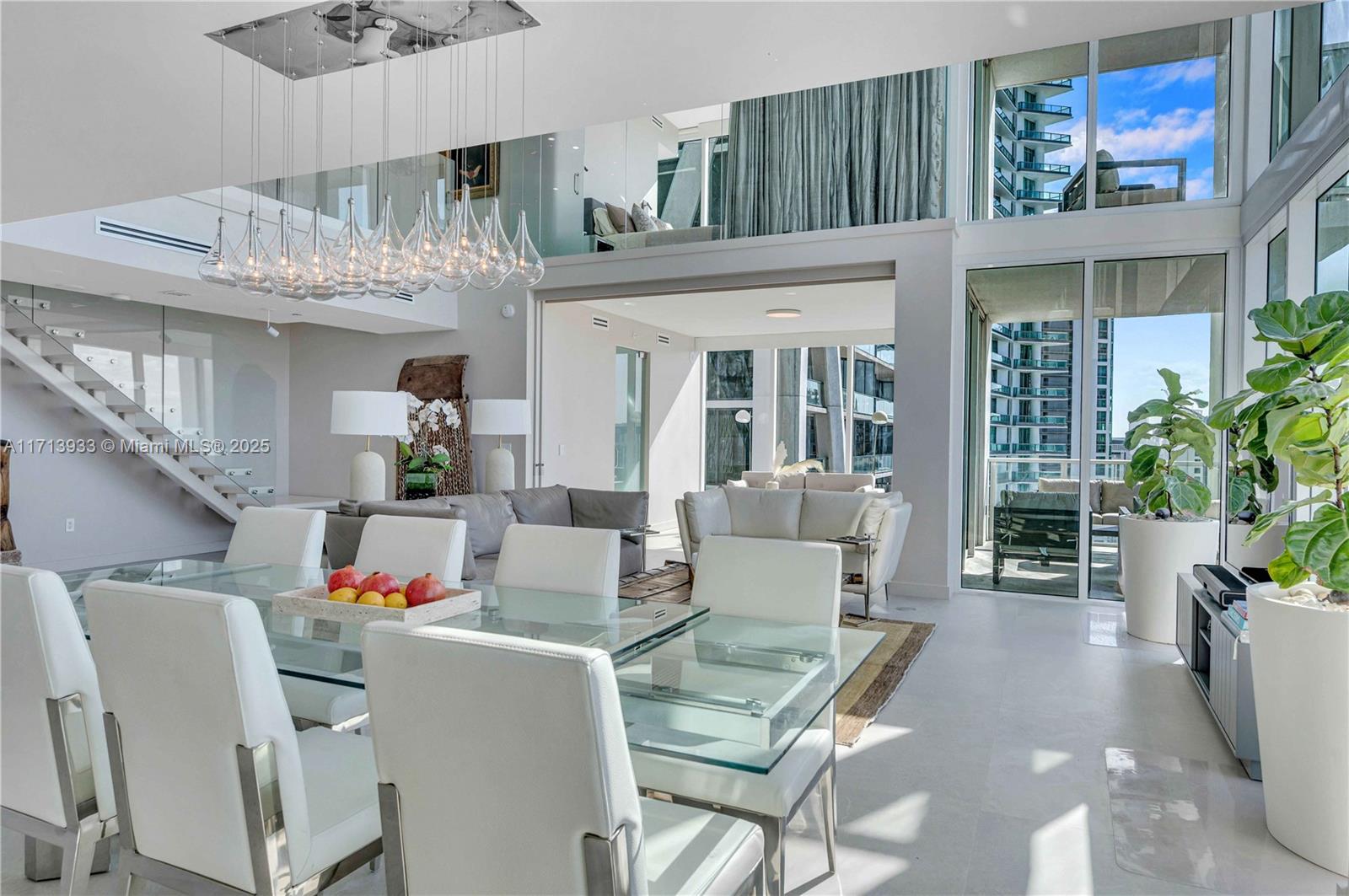 1040 Biscayne Blvd #LPH4407, Miami FL 33132