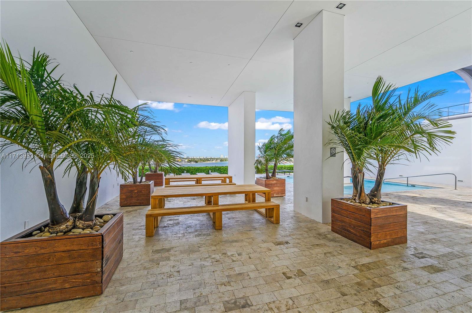 1040 Biscayne Blvd #LPH4407, Miami FL 33132