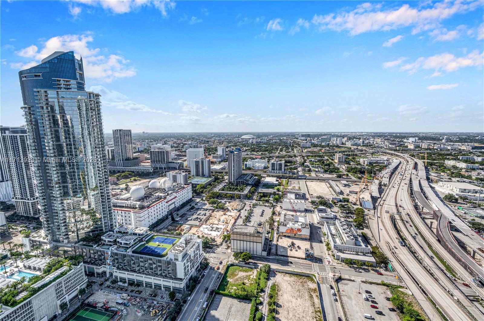 1040 Biscayne Blvd #LPH4407, Miami FL 33132