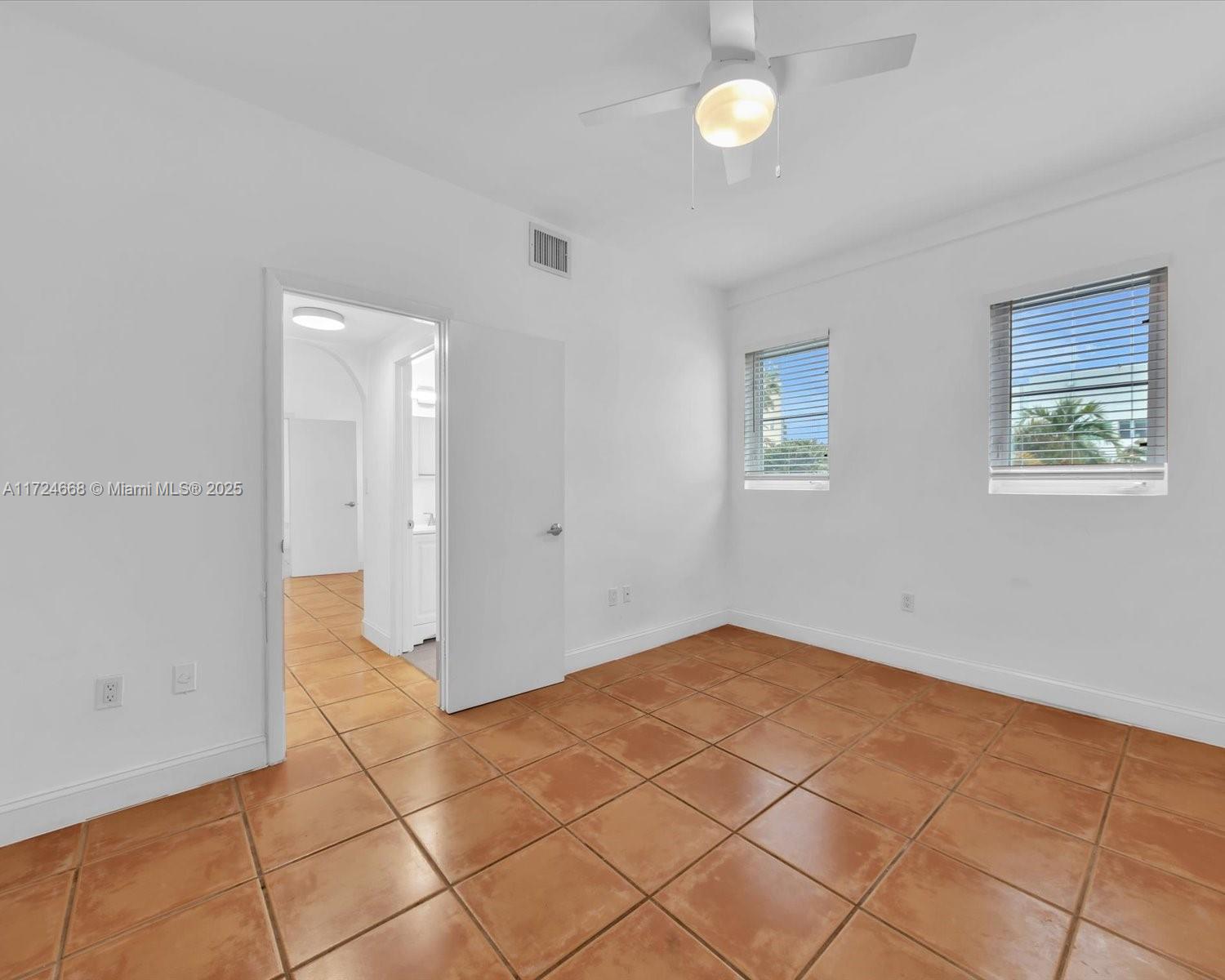 1218 Drexel Ave #304, Miami Beach, Florida image 24